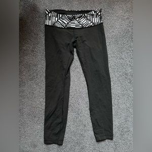 Lululemon black low rise leggings